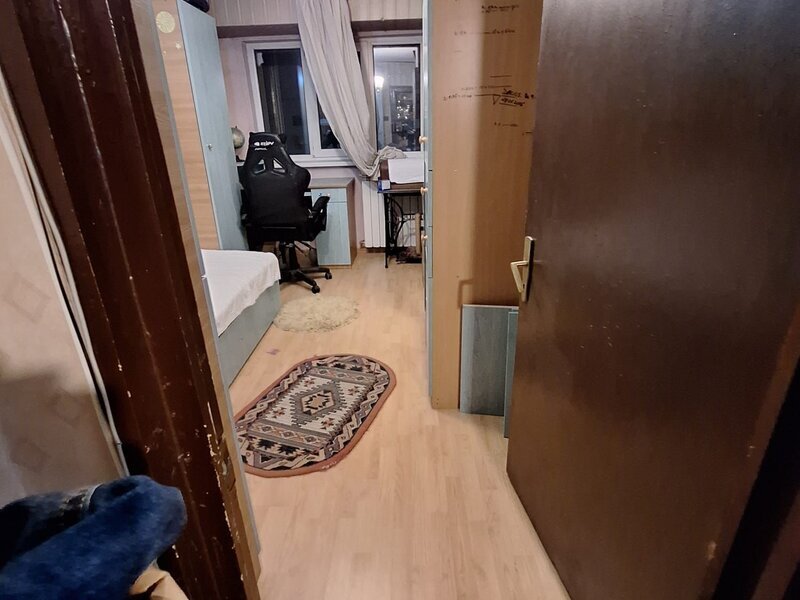 Iuliu Maniu 184 A, Militari.